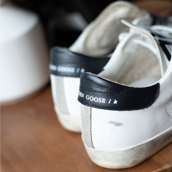 Golden Goose sneakers in great pre-loved condition! - Picture 3 of 8